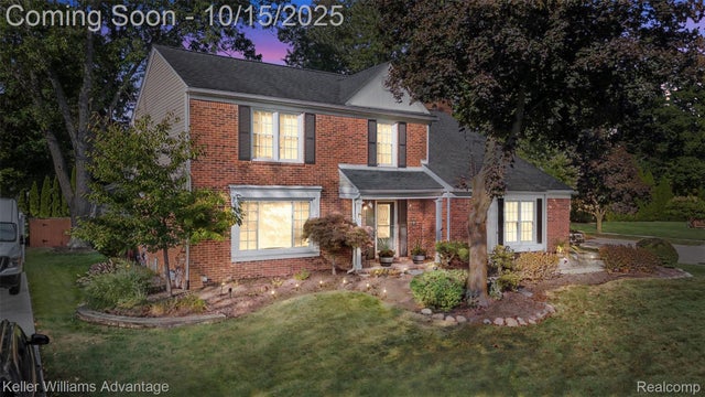 34514 Woodvale Drive, Livonia city