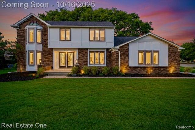 5275 Cheltenham Drive, Troy city