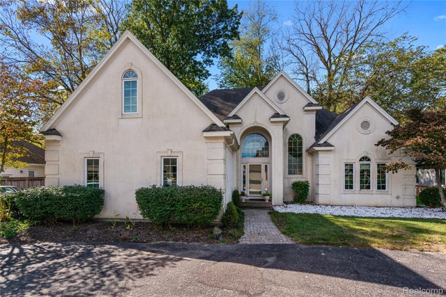 7241 Hidden Valley Drive, Bedford township