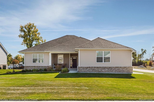 7955 Jordan Drive, Waterford charter township