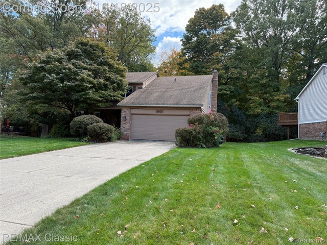 34961 Valley Forge Drive S, Farmington city