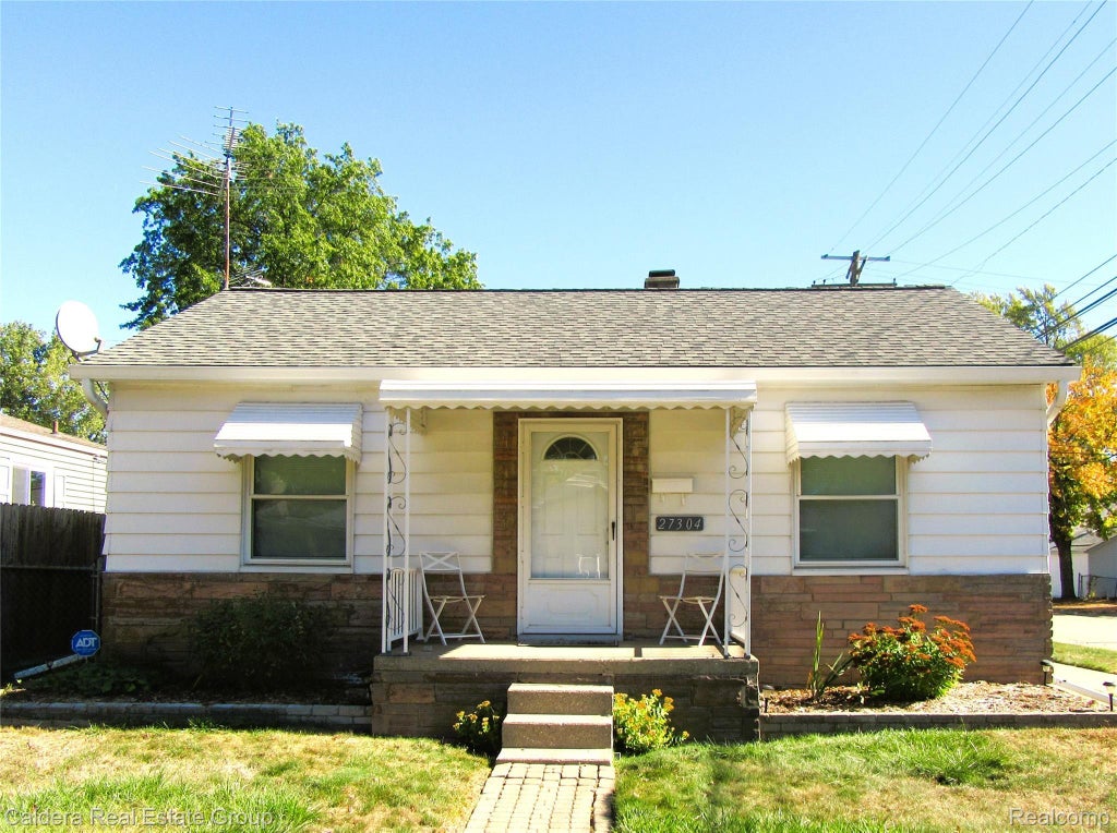 27304 Delton Street, Madison Heights city