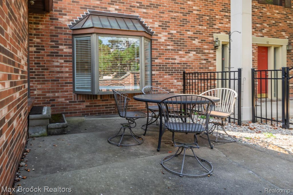 N/A, Rochester Hills city