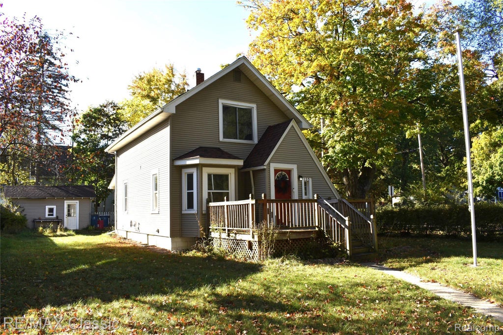 135 Park Avenue, Holly village