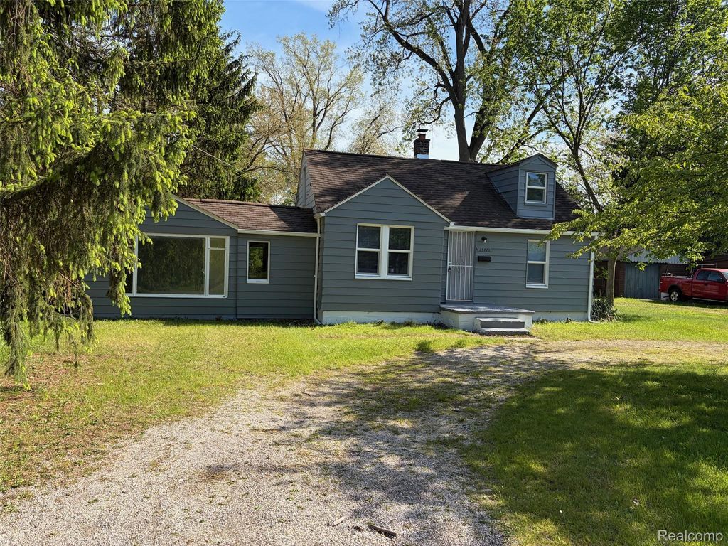 19025 Melrose Avenue, Southfield
