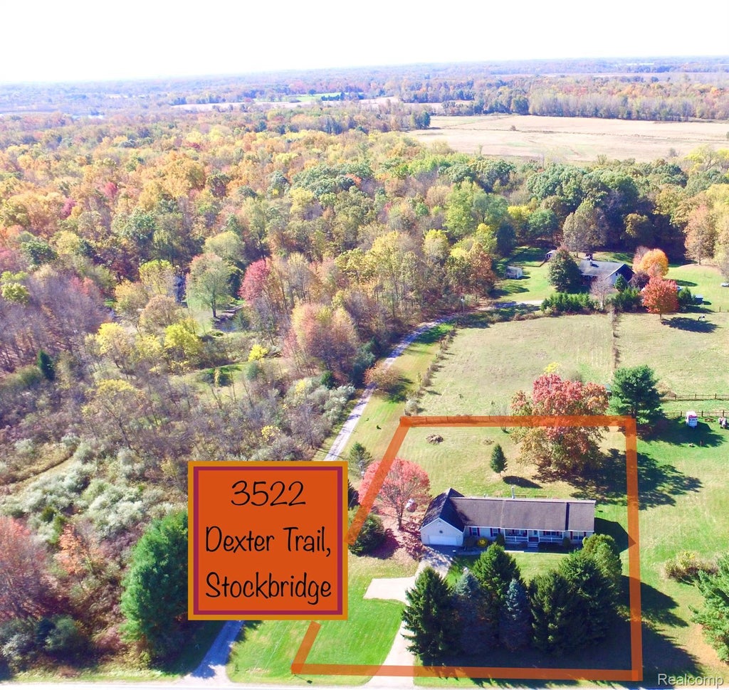 3522 Dexter Trail, Stockbridge township