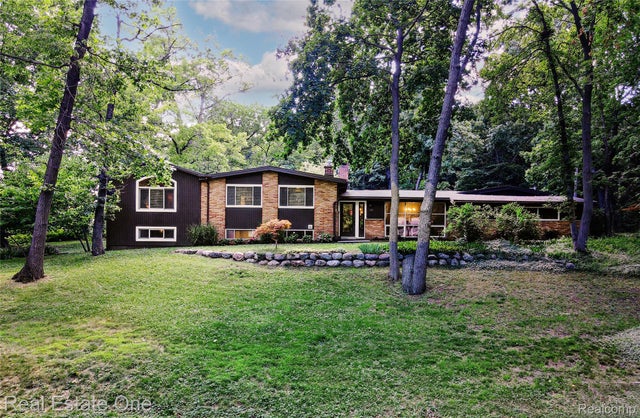 388 W Maryknoll Road, Rochester Hills city