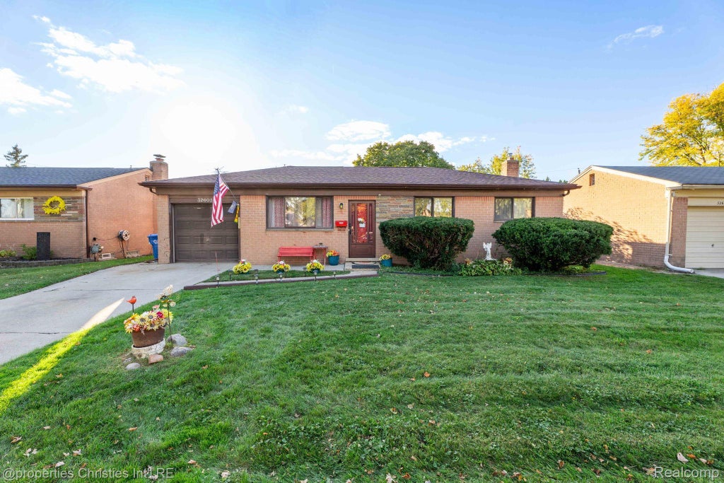 32603 Dowland Drive, Warren city