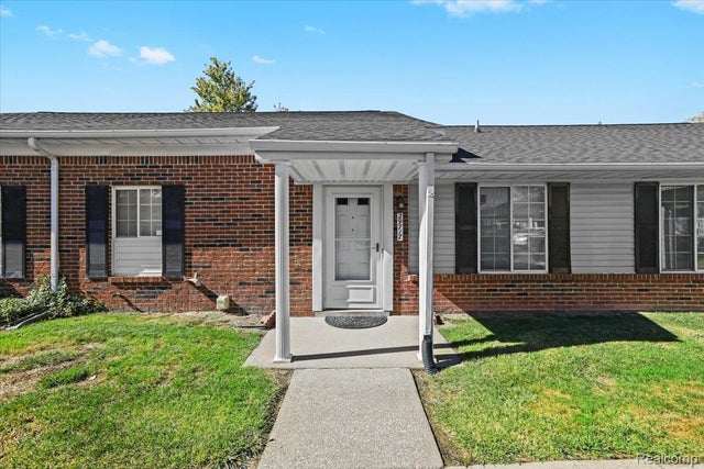 29717 Pendleton Club Drive, Farmington city