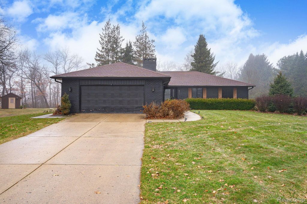 6803 Napoleon Road, Jackson