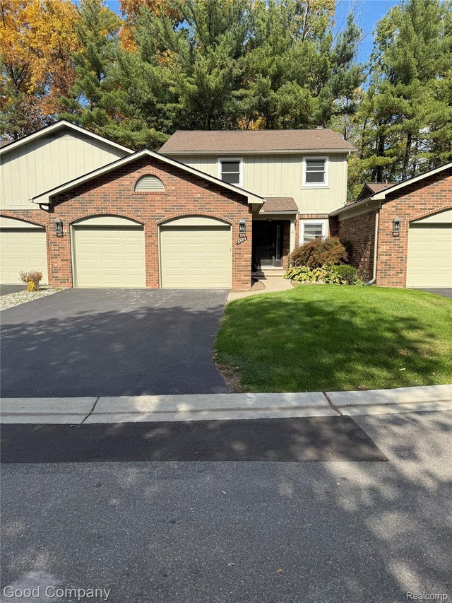 5584 N Adams Way, Bloomfield Hills city