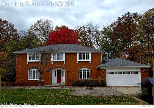 5994 Glen Eagles Drive, West Bloomfield charter township