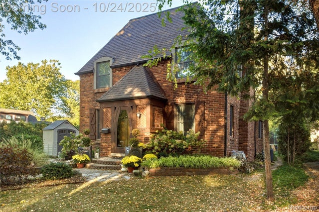 8094 Huntington Road, Huntington Woods city