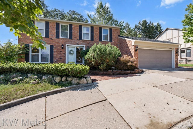 25583 Bridlepath Lane, Farmington Hills city