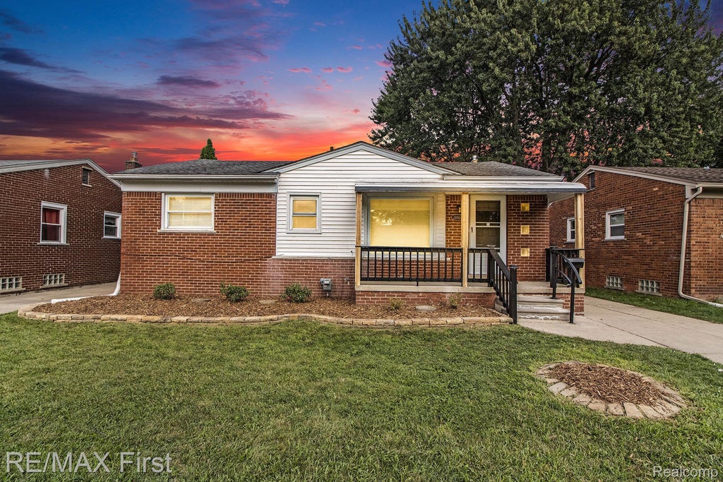 28906 Hughes Street, St. Clair Shores city