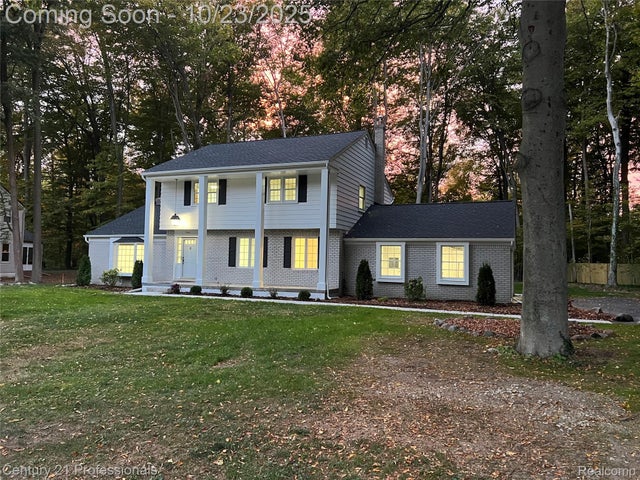 9421 Mapletree Drive, Plymouth city