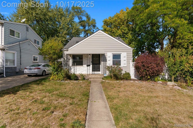 2437 Barrett Avenue, Royal Oak city