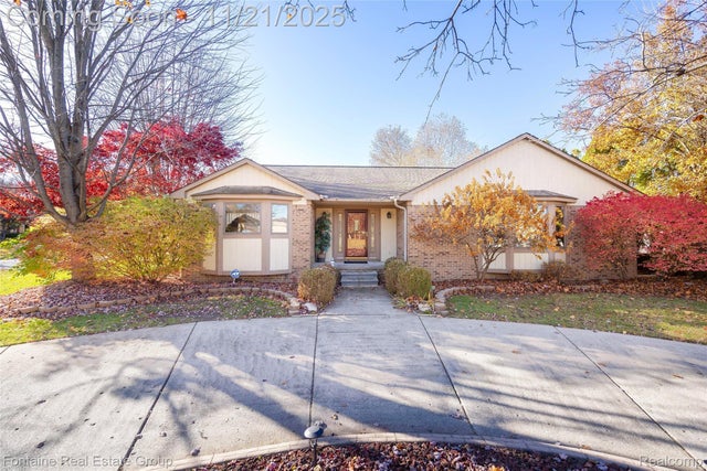 23965 Whittaker Drive Court, Farmington city