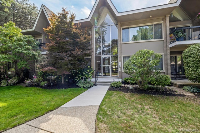 1975 Klingensmith Road 25, Bloomfield Hills city