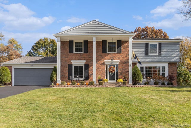 2615 Warwick Drive, Bloomfield charter township