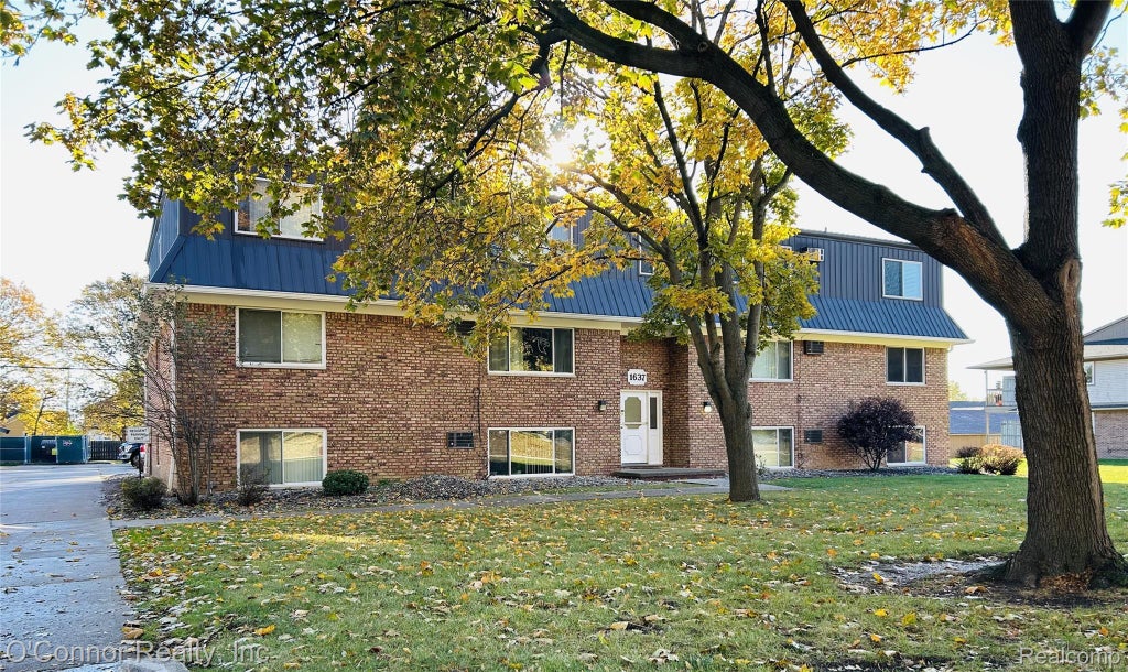 1637 S Riverside Avenue E-45, St. Clair city