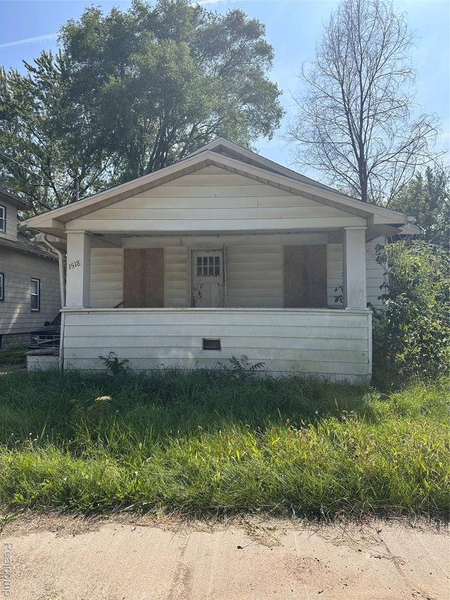 1518 Leith Street, Flint city