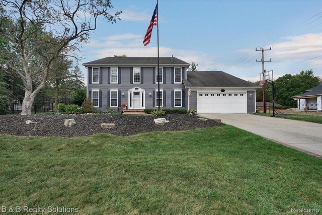 6750 Wing Lake Road, Bloomfield Hills city
