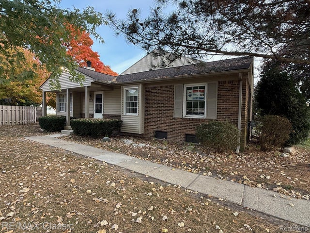 24252 Bashian Drive 13, Novi city