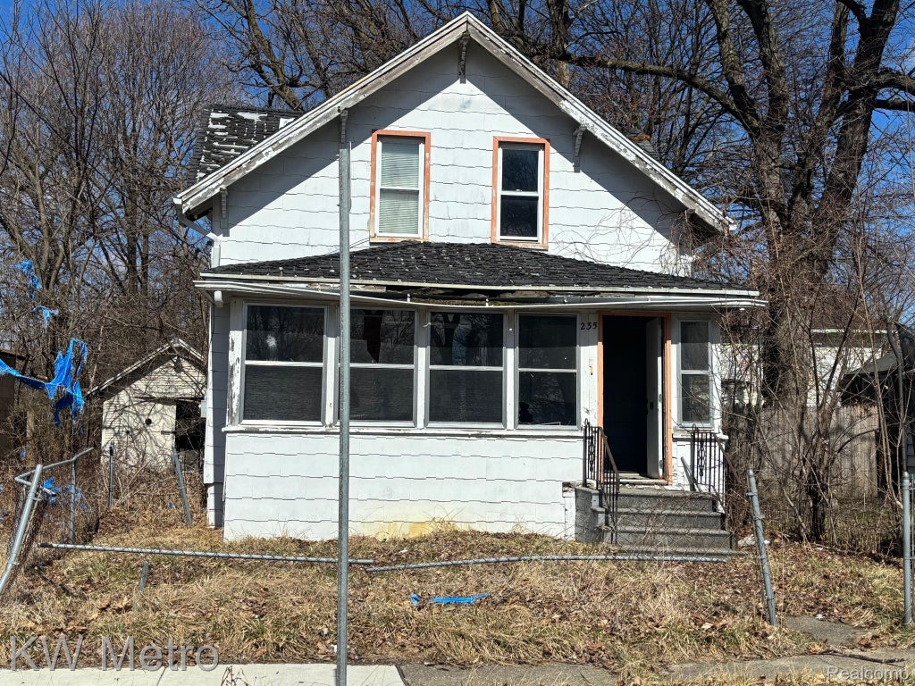 235 Page Street, Flint city