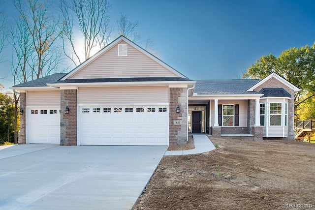 891 Preserve Lane, White Lake charter township