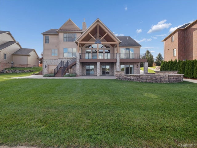 3756 Newport Way Drive, Waterford charter township