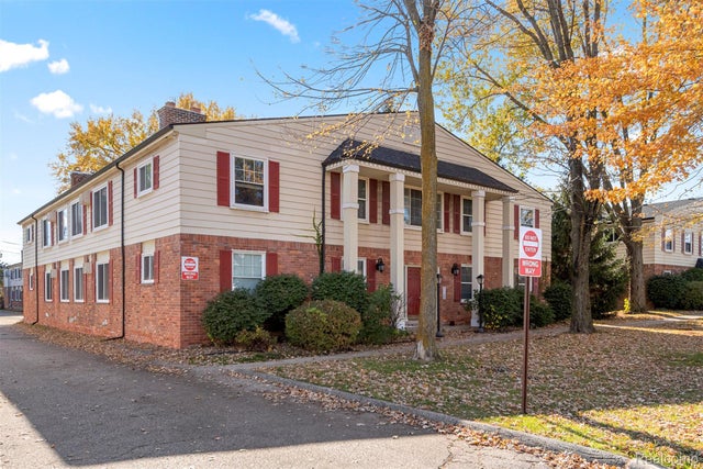 705 W Maple Road, Clawson city
