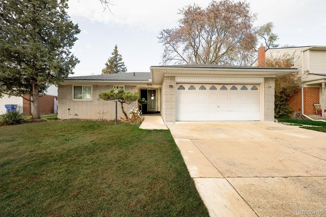 14021 Huff Drive, Warren city