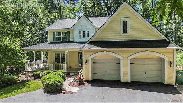 6155 Carey Road, Commerce charter township