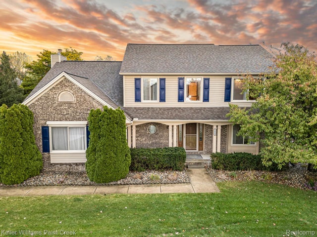 2069 W View Court, Orion charter township
