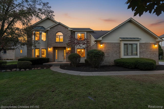 48818 Pebble Lane, Novi city