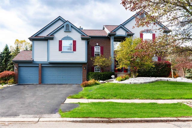 14436 Pond Bluff Drive, Belleville city