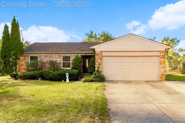 1615 Brentwood Drive, Wixom city
