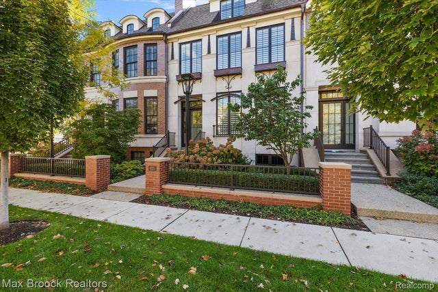 625 W Brown Street, Birmingham city