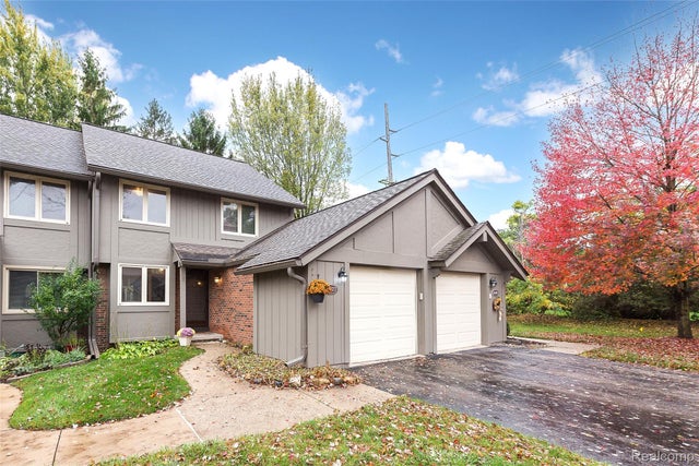 44877 Erin Drive, Plymouth city