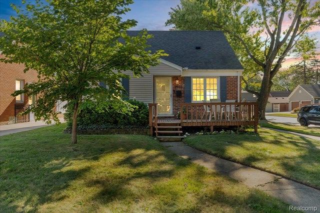 2902 N Connecticut Avenue, Royal Oak city
