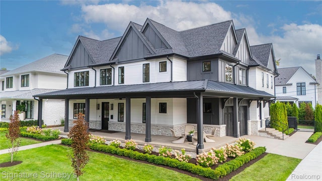 1120 Lyonhurst Street, Birmingham city