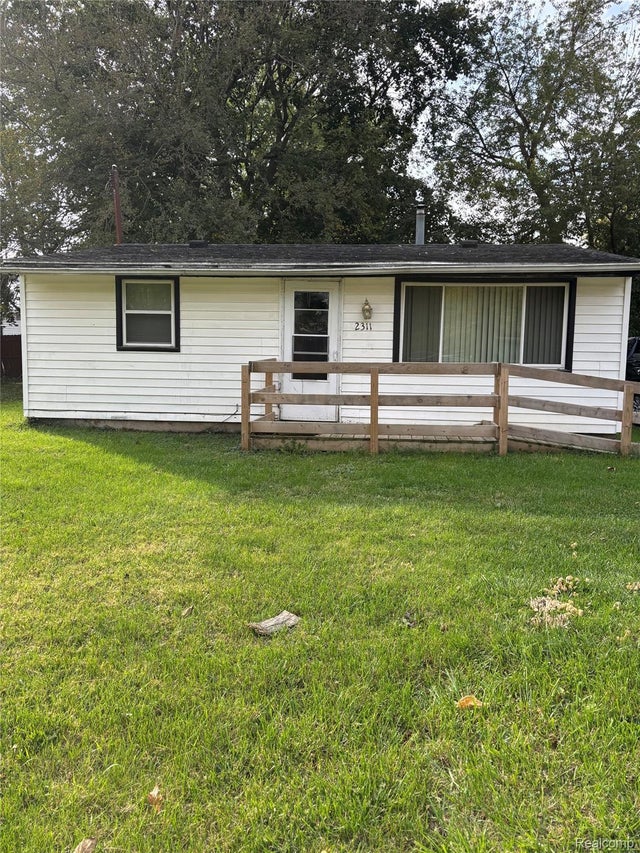 2311 Greenbelt Drive, Lansing city