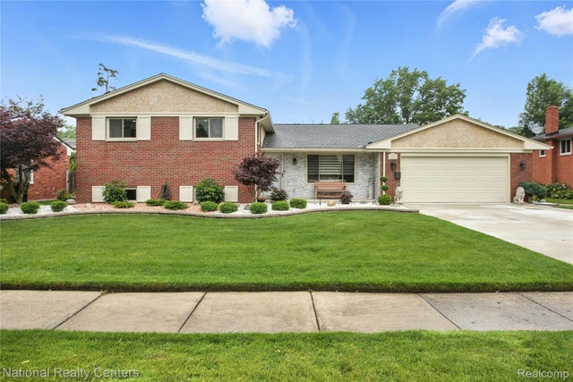 1024 Blairmoor Court, Grosse Pointe Woods city