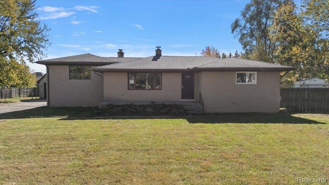 2470 Durham Road, Shelby charter township