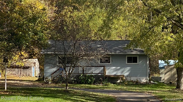 8700 Clarridge Road, Springfield charter township