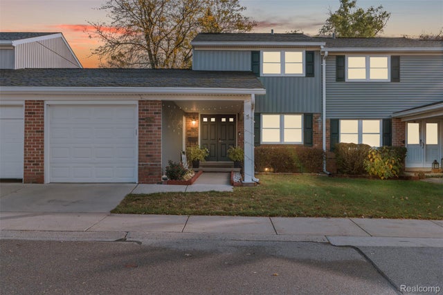 42258 Norwood Court, Northville city