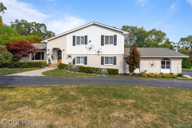 22416 Heathersett Crescent, Farmington Hills city