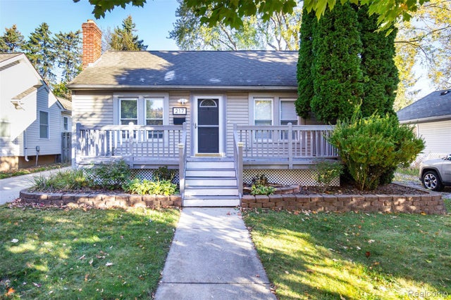 217 E Baker Avenue, Clawson city