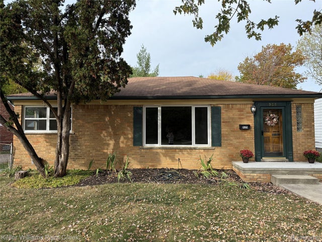 925 E Fourteen Mile Road, Clawson city